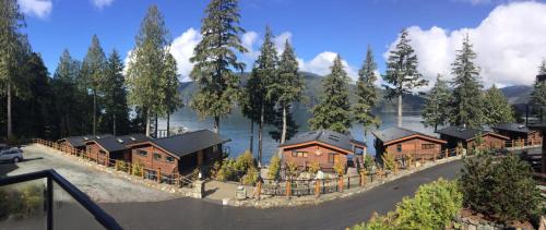 Port Renfrew Ski Chalet | Tilby's Rainbow Cottage