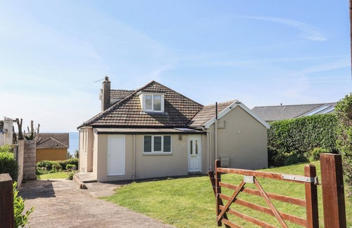 Charmouth Cottage | TILLICUM, family friendly, country holiday cottage in Charmouth