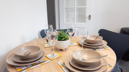Tillicoultry House | Tilly House