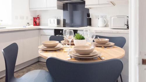 Tillicoultry House | Tilly House