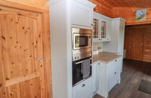 Bircotes Cottage | TILLY'S LODGE, family friendly, character holiday cottage in Tickhill