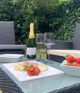 Cambridge House | Tillyard Retreat, Ground Floor Apartment Cambridge