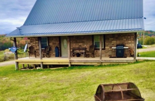 McArthur Cabin | Timber Cabin Set on 300 Private Acres 20 Miles from Hocking Hills