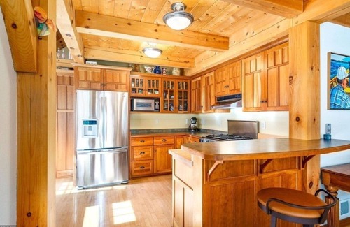 South Range House | Timber Frame House overlooking Lake Superior, 20 miles from downtown Duluth