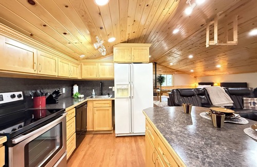 Island Park Cabin | Timber Heights Studio* Wifi, Satellite, Bbq Grill, Foosball, 33 Miles to Yellowstone