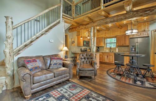 North Conway House | Timber Home Walk to Slopes and N Conway Shops!