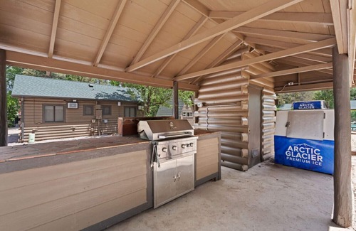 Colorado Springs Cabin | Timber Lodge Cabin #32