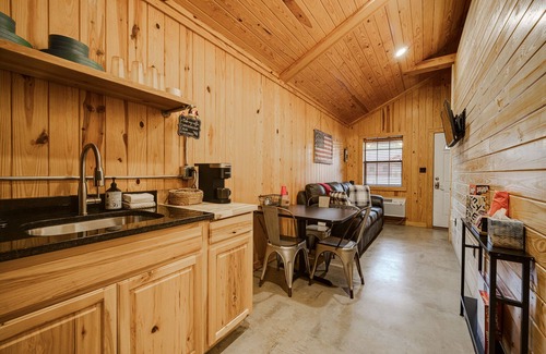 Amity Cabin | Timber Lodge Ranch Studio Cabin
