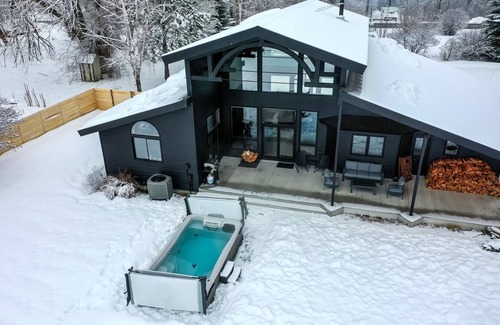 New Meadows Cabin | Timber + Love Chalet