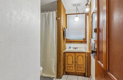 Park Rapids Cabin | Timberlane Resort Cabin #12 | 2 Bed, 2 Bath