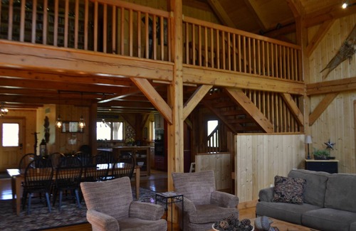 Adel House | Timberpine Lodge - Escape to the Country