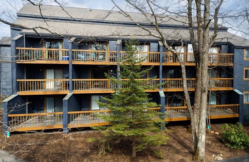 Wintergreen Condo | Timbers Lodge 26 with Wintergreen Advantage