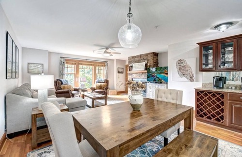 Foscoe Condo | Timbers O-2- Luxury in Gated Resort of Echota, Pools, Hot Tub, Mountain View, Two Master Suits,.