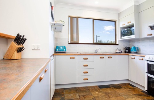 Culburra Beach House | Time and Tide - Pet Friendly - 1 Min Walk to Beach