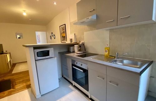 Nevers Apartment | Time for a break