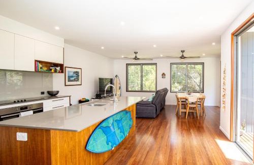 Point Lookout House | Time n Tide - Straddie Beach House