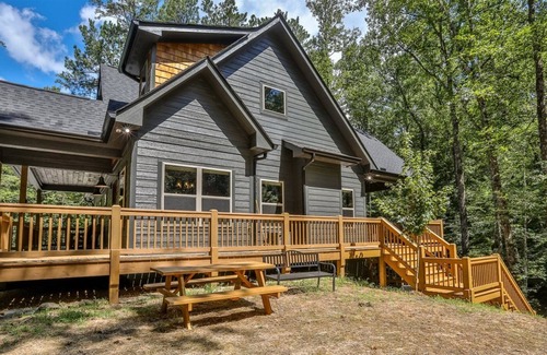 Eagle Mountain Cabin | Time To Unwind | Ellijay, GA