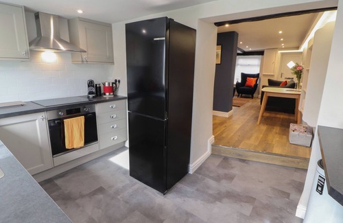 Warton Cottage | TIMEKEEPER'S COTTAGE, pet friendly, with open fire in Carnforth