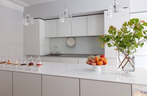 Vivienne Apartment | Timeless Elegance:Classic Parisian Architecture Meets Modern Luxury-Palais Royal