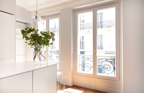 Vivienne Apartment | Timeless Elegance:Classic Parisian Architecture Meets Modern Luxury-Palais Royal