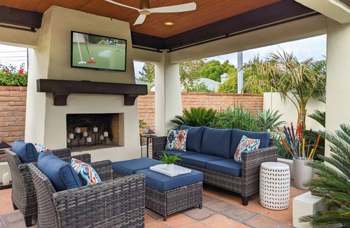 Evans Churchill House | Timeless Elegance: Historic Estate for 14 w/Pool, Hot Tub + Putting Green