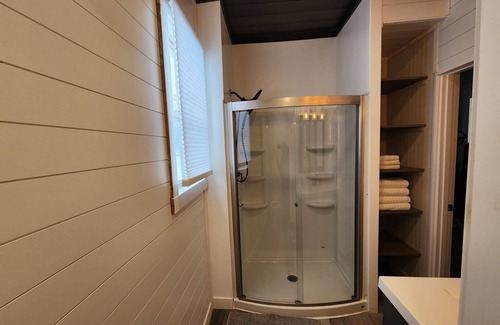 Huntley Apartment | Timeless Elegance: Victorian 1890, Spacious 1st Floor Apartment.