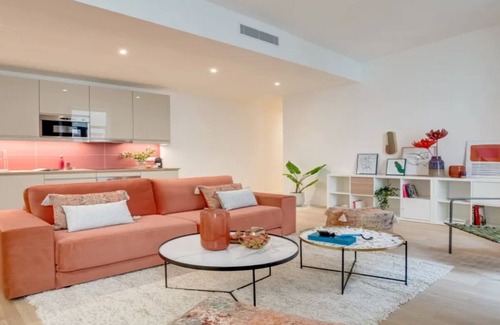 Archives Apartment | Timeless Marais- sparkling with plenty of Parisian charm on rue Turenne