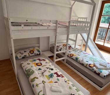Nesselwang Apartment | Timos Dahoam 93qm Balkon und familienfreundlich
