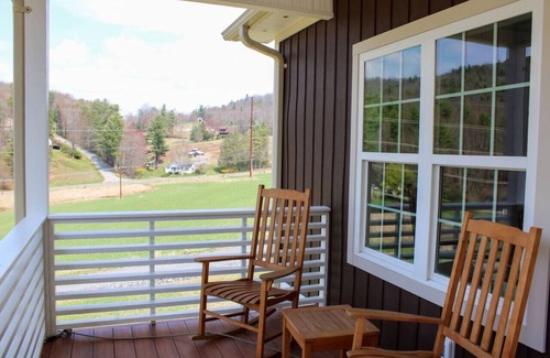 West Jefferson House | Tiny 2br Cabin w/View | Grill | Fire Pit #3
