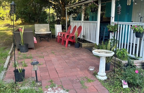 Land O' Lakes Cottage | Tiny cottage in the countryside. if relaxing is your goal then you found it