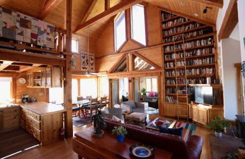 Torrey House | Tiny Creek Retreat