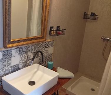 Saint-Martin-sous-Vigouroux House | Tiny Cantalou