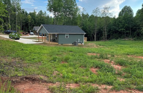 Oconee County House | Tiny home in Walhalla,SC-foothills Blue Ridge Mountains: near Clemson