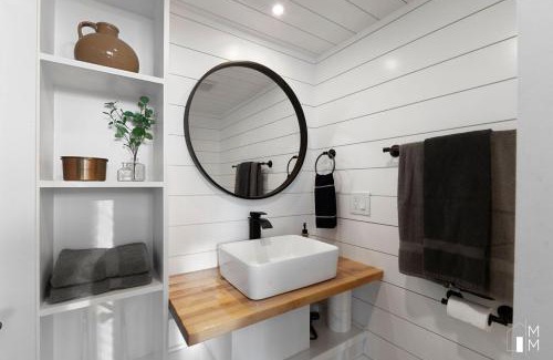 Apple Valley House | Tiny Home Lodge Near Zion National Park Breathtaking Views