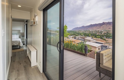 Moab Condo | Tiny Home Moab - views for miles + trail access