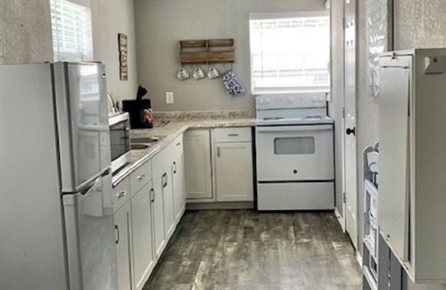 Canyon Lake Cottage | Tiny Homes by the Lake