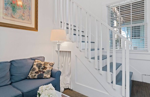 New Bern Cottage | Tiny House Downtown New Bern