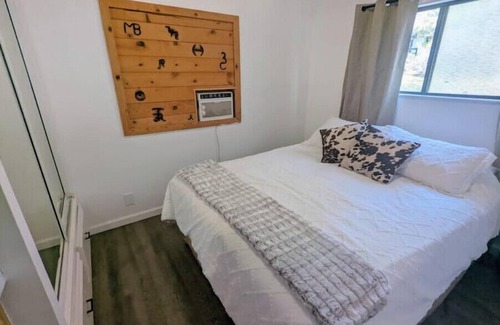 Three Rivers Other | Tiny house experience with horses, goats and pigs. Near Sequoia National Park