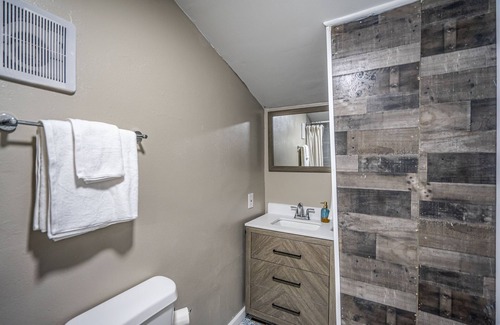 Oak Cliff Cottage | Tiny house in Bishop Arts!