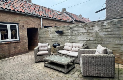 Municipality of Katwijk House | Tiny house just steps from beach