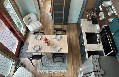 Hayden Lake House | Tiny House on Hayden Lake with beach access and hot tub