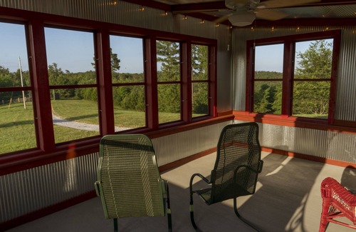 Newnata House | Tiny House On The Mountaintop