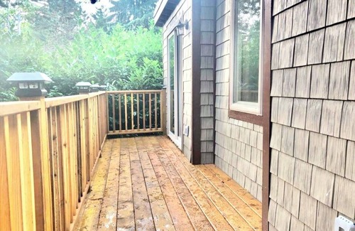 Haller Lake Cottage | Tiny Mansion - Seattle! Make this Cozy, Custom Cottage your Seattle Summer Home!