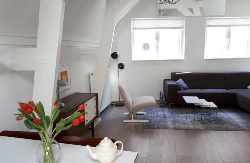 Leiden Apartment | Tiny Monumental House in Down Town Leiden