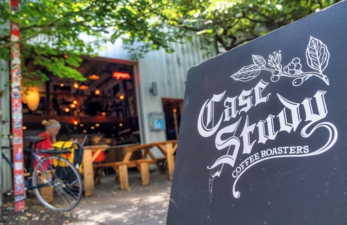 Alberta Arts District Apartment | Tiny Oasis Walk to Coffee, Food & Alberta Arts