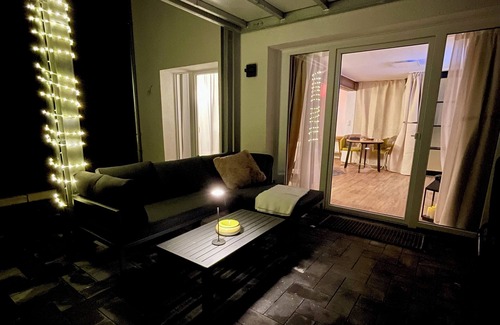Loogh Apartment | Tiny Suite with infrared sauna and shower bath
