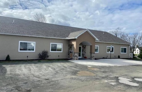 Union Dale House | Tioga Townhouse: Save 20% Stay in 2BR Under the Stars!