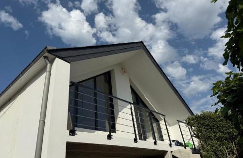 Plozevet Apartment | Tipoz'immo-Brise Marine 1-sea view-spot surf-cosy