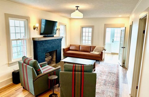 Leesburg Cottage | Tippecanoe Lakefront Classic Cottage