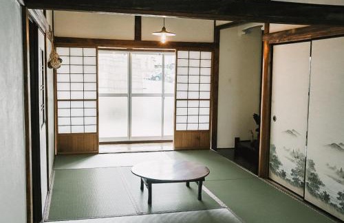 Odawara Villa | Tipy records inn house